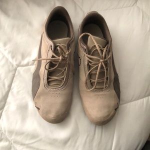 Puma sneaker women size 9